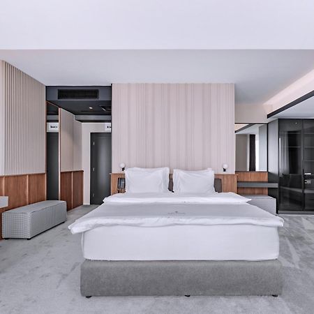 Actor Hotel Suto Orizari Екстер'єр фото