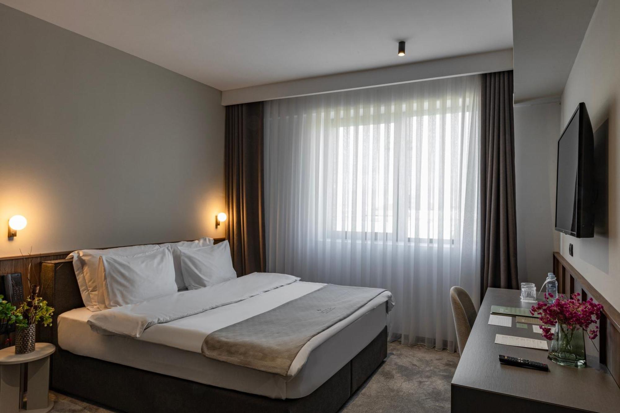 Actor Hotel Suto Orizari Екстер'єр фото